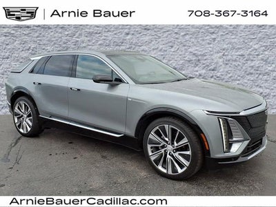 2025 Cadillac LYRIQ Luxury 3