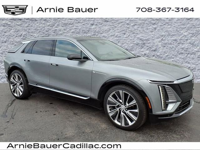 2025 Cadillac LYRIQ Luxury 3