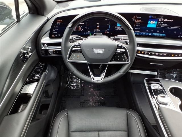 2025 Cadillac LYRIQ Luxury 3