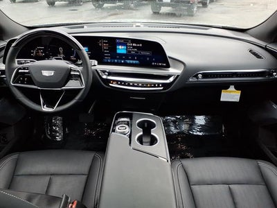 2025 Cadillac LYRIQ Luxury 3