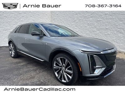 2025 Cadillac LYRIQ Luxury 3