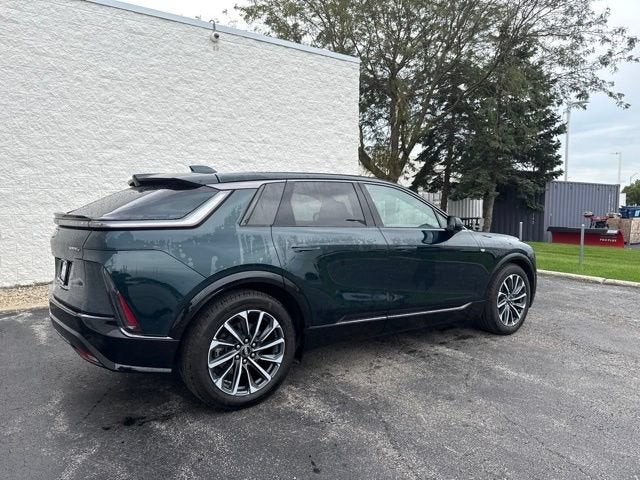 2024 Cadillac LYRIQ Sport 1