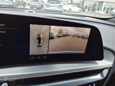 2025 Cadillac LYRIQ Luxury 3