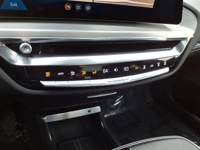 2025 Cadillac LYRIQ Luxury 3
