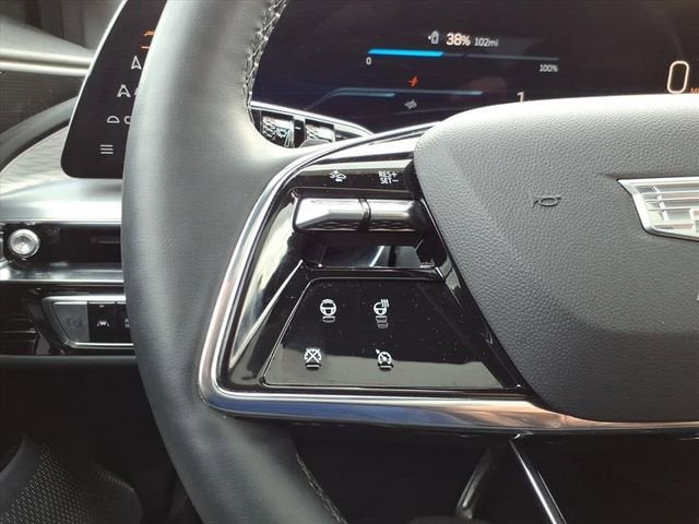 2025 Cadillac LYRIQ Luxury 3