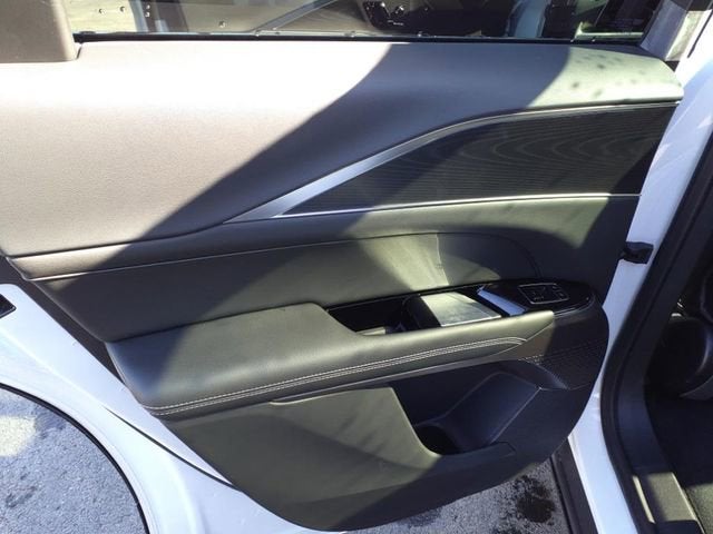 2025 Cadillac LYRIQ Sport 1