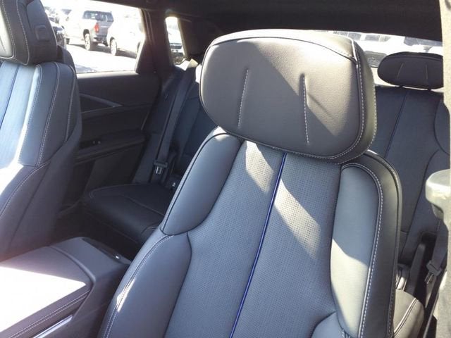 2025 Cadillac LYRIQ Sport 1