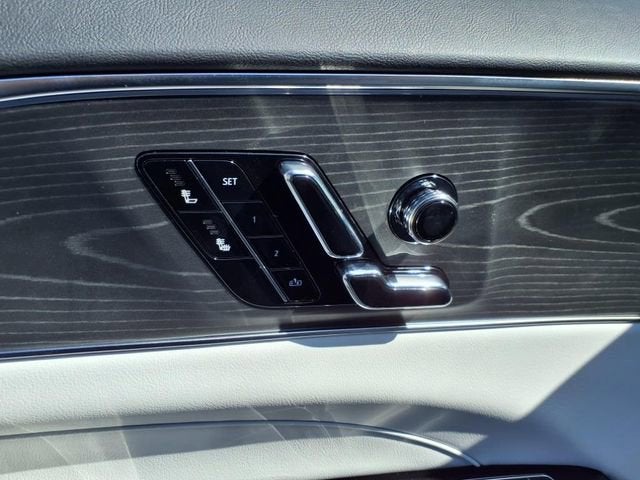 2025 Cadillac LYRIQ Sport 1