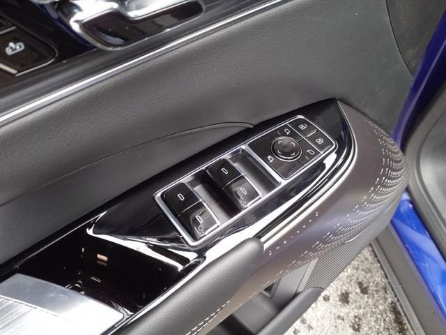 2025 Cadillac LYRIQ Sport 1