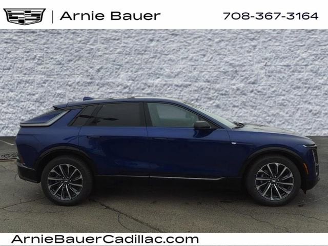 2025 Cadillac LYRIQ Sport 1