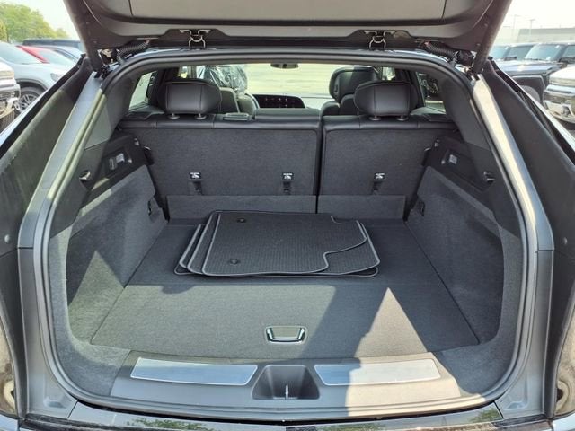 2025 Cadillac LYRIQ Sport 1