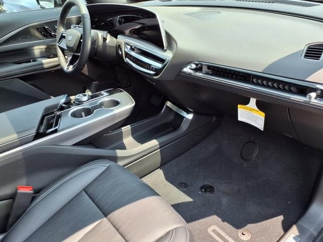 2025 Cadillac LYRIQ Sport 1