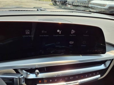 2025 Cadillac LYRIQ Sport 1