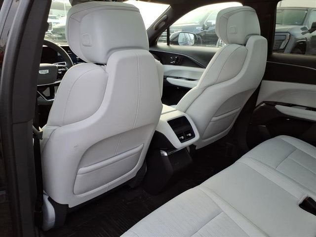 2025 Cadillac LYRIQ Sport 1