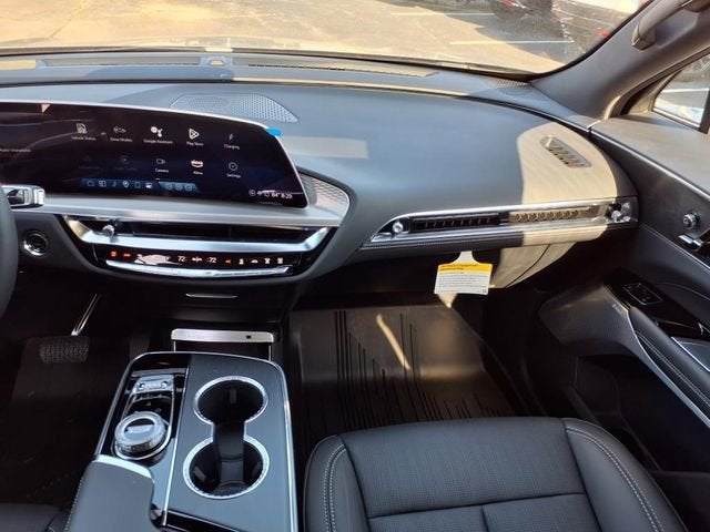 2025 Cadillac LYRIQ Sport 2