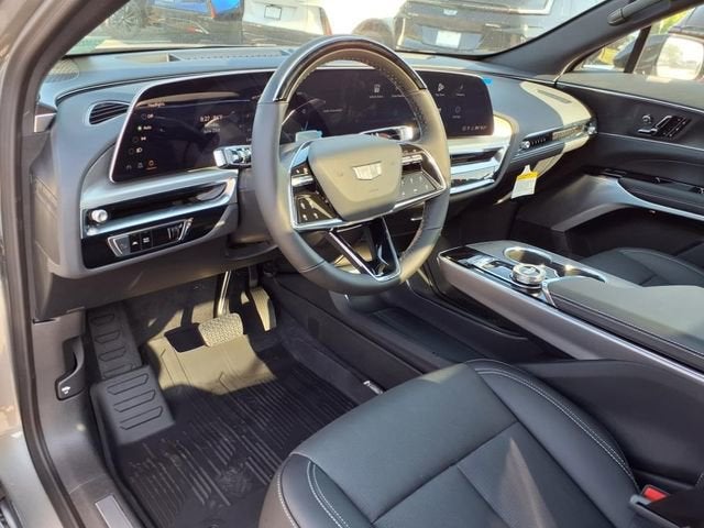 2025 Cadillac LYRIQ Sport 2