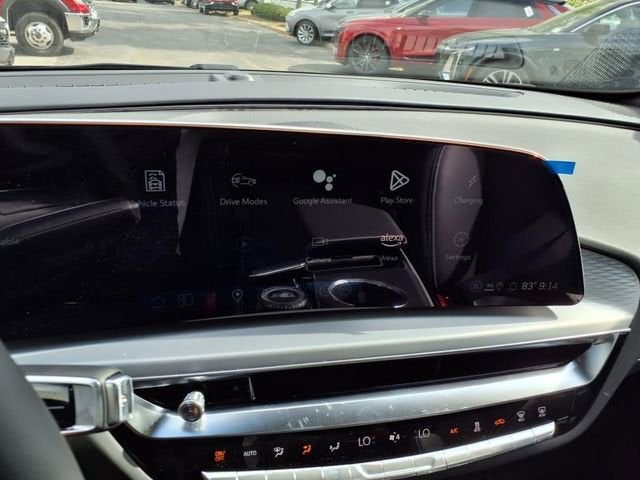 2025 Cadillac LYRIQ Sport 2