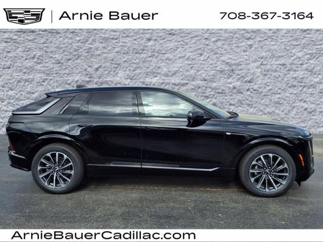 2025 Cadillac LYRIQ Sport 2