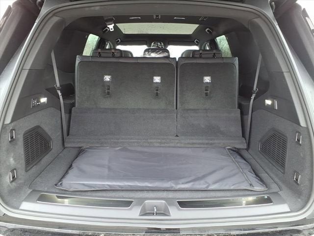 2026 Cadillac ESCALADE IQL Luxury