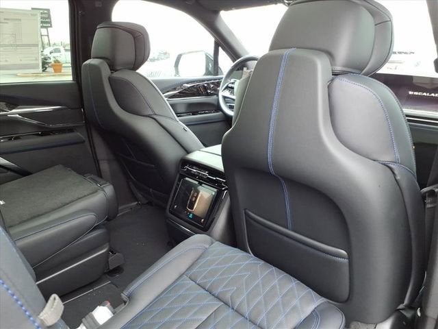 2026 Cadillac ESCALADE IQL Luxury