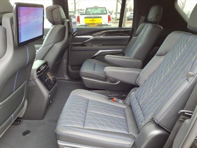 2026 Cadillac ESCALADE IQL Sport