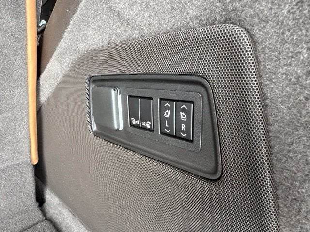 2023 Cadillac Escalade 4WD Premium Luxury