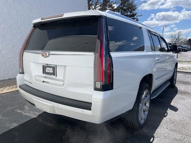 2016 Cadillac Escalade ESV Luxury Collection