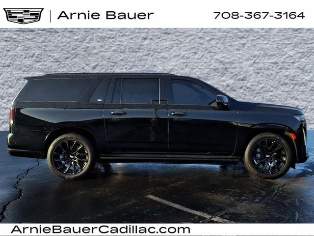 2023 Cadillac Escalade ESV Sport