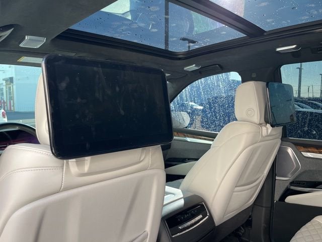 2025 Cadillac Escalade Sport Platinum