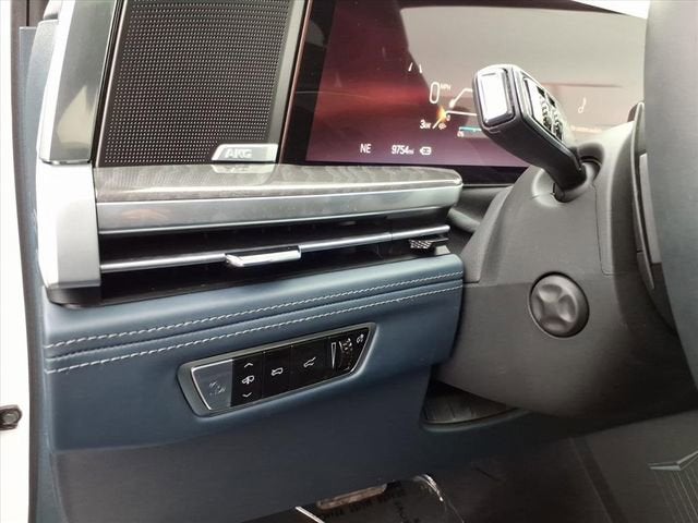 2025 Cadillac ESCALADE IQ Luxury 2