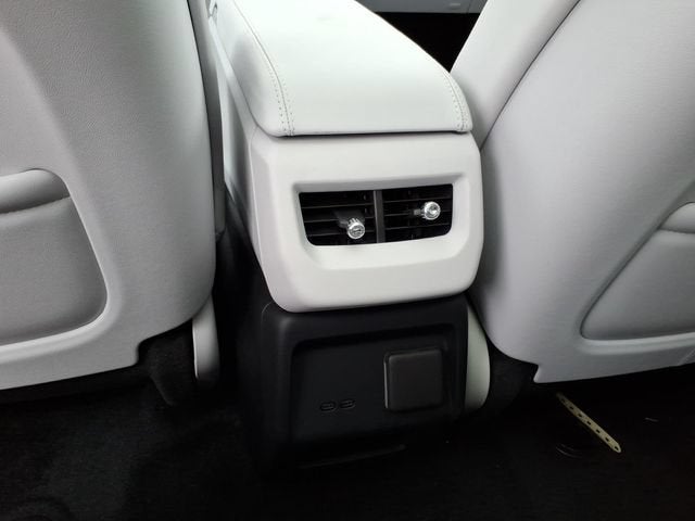 2027 Cadillac OPTIQ Luxury