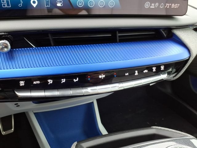 2027 Cadillac OPTIQ Luxury