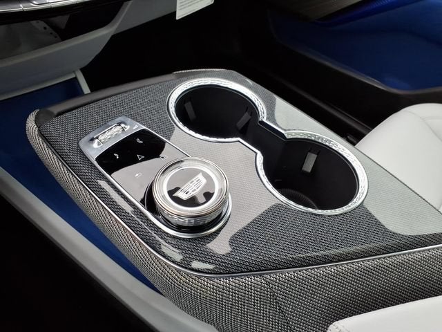 2027 Cadillac OPTIQ Luxury