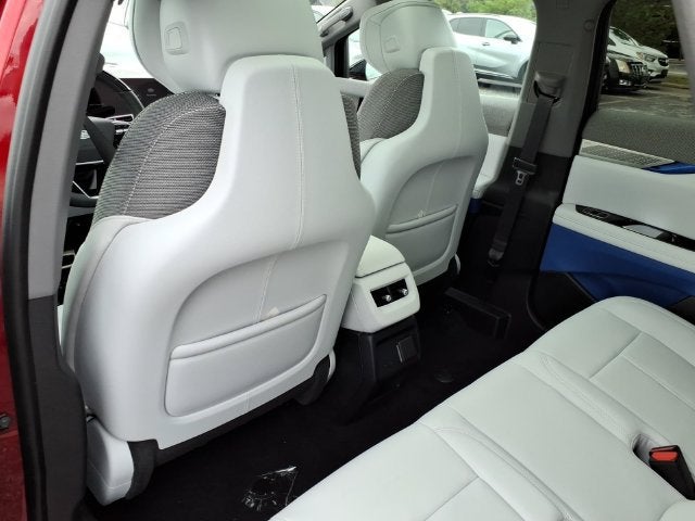 2027 Cadillac OPTIQ Luxury