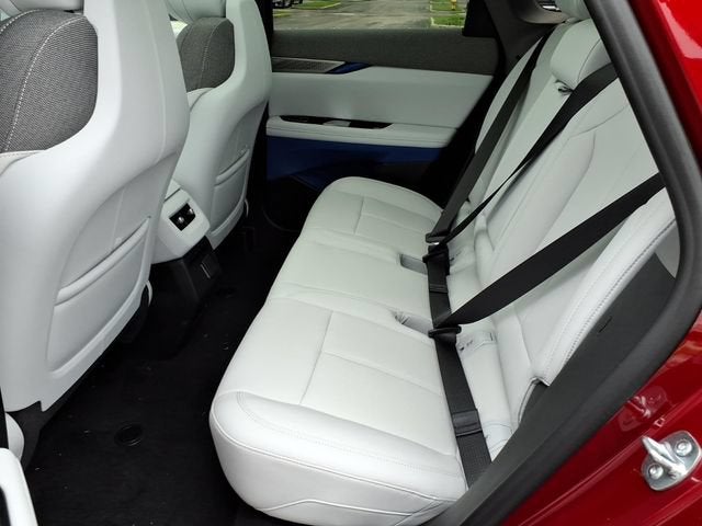 2027 Cadillac OPTIQ Luxury