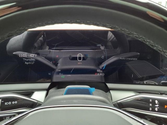 2025 Cadillac OPTIQ Luxury 1