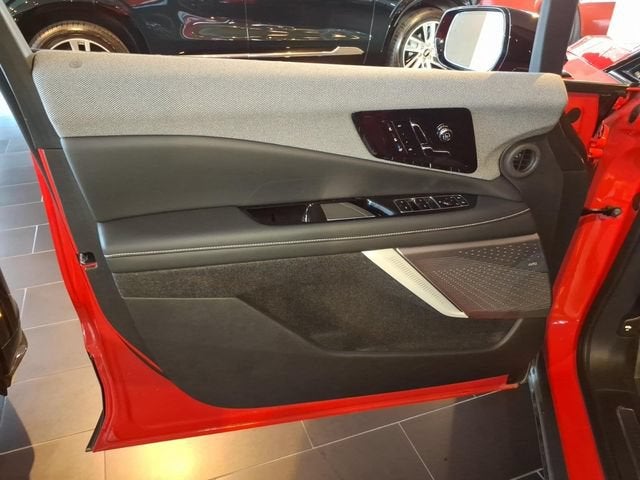 2025 Cadillac OPTIQ Sport 2