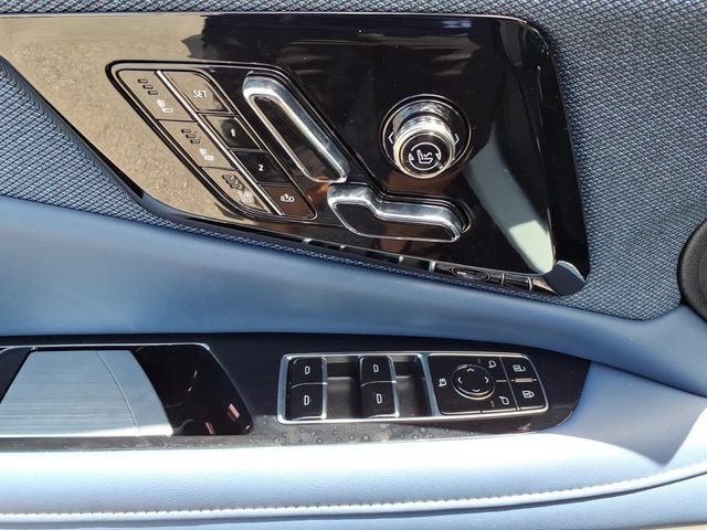 2025 Cadillac OPTIQ Sport 2
