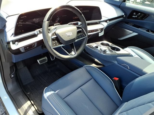 2025 Cadillac OPTIQ Sport 2