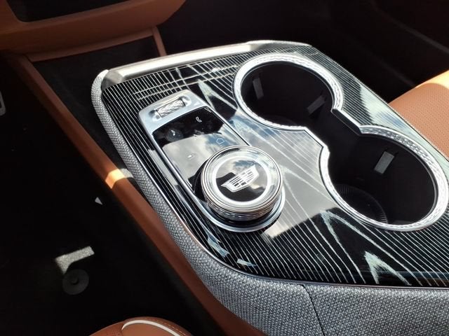2025 Cadillac OPTIQ Sport 2