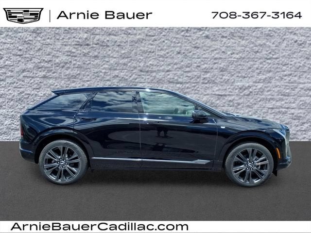 2025 Cadillac OPTIQ Sport 2