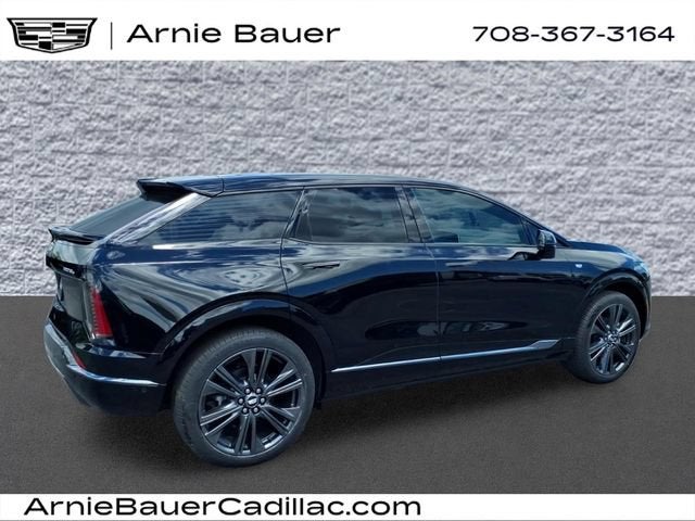 2025 Cadillac OPTIQ Sport 2
