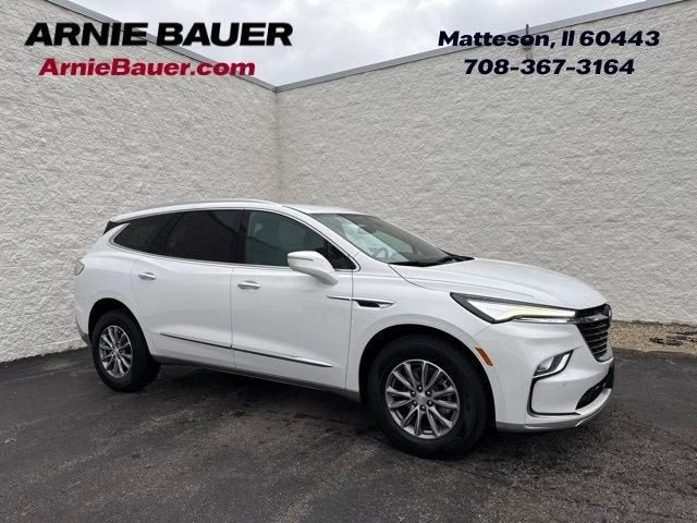 2022 Buick Enclave Essence