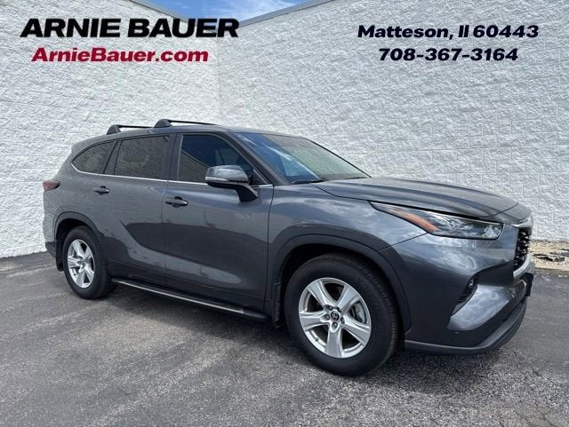 2024 Toyota Highlander LE