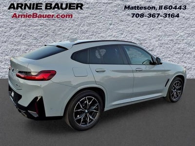 2024 BMW X4 xDrive30i