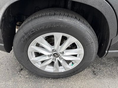 2024 Toyota Corolla Cross LE