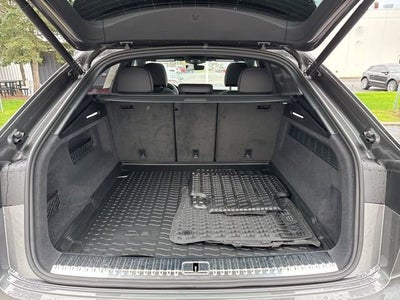 2024 Audi Q8 Premium Plus