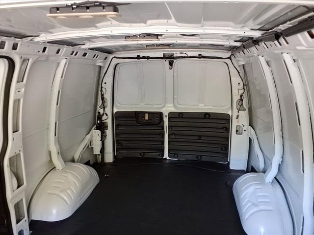 2025 GMC Savana Cargo 2500 Work Van