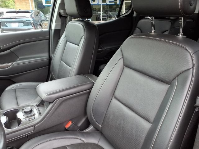 2022 GMC Acadia SLT