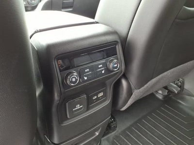 2022 GMC Acadia SLT